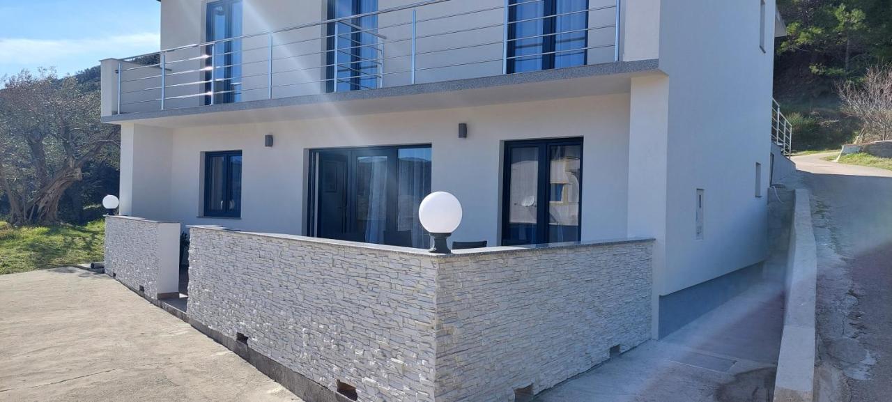 Holiday Apartments Cecilija Supetarska Draga Extérieur photo