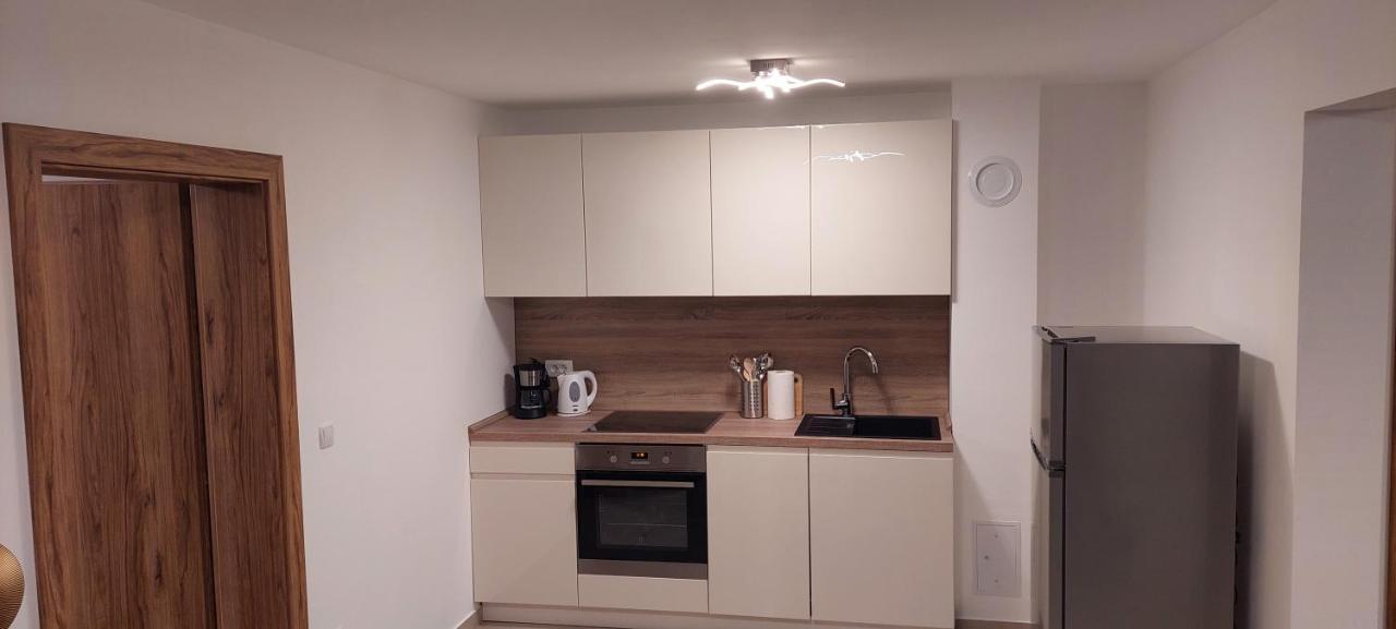 Holiday Apartments Cecilija Supetarska Draga Extérieur photo