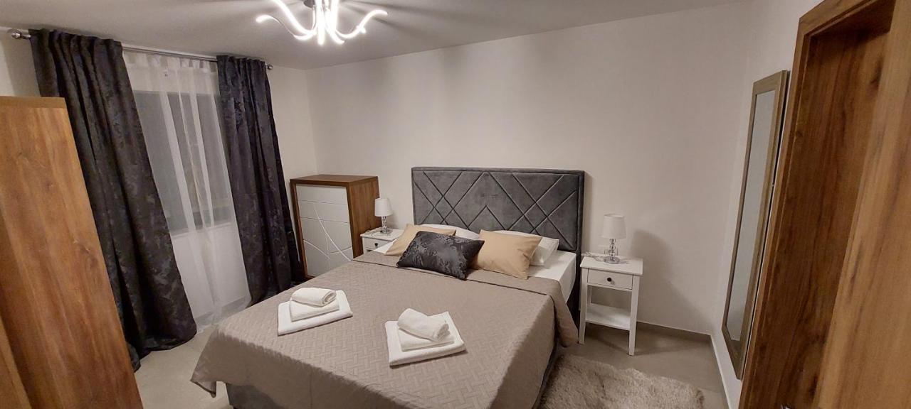 Holiday Apartments Cecilija Supetarska Draga Extérieur photo