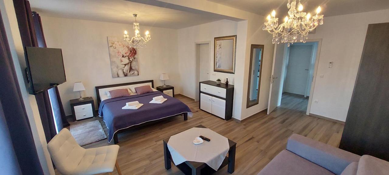 Holiday Apartments Cecilija Supetarska Draga Extérieur photo